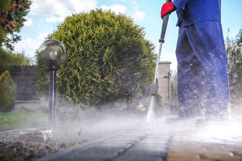 Driveway Pressure Wash. Cleaning Bricks Road and Garden Paths.